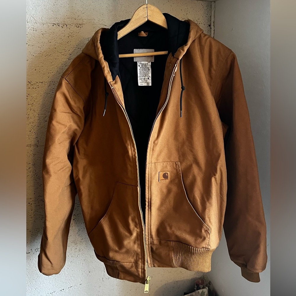 Carhartt Insulated Duck Quilt Active Jacket.